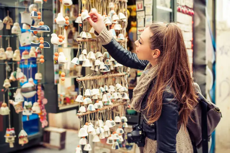 How to Start a Gift Shop Business
