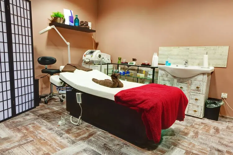 Solo Esthetician Room Design ideas