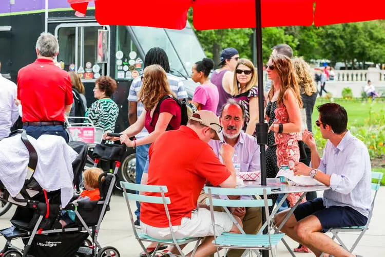 Food Truck Outdoor Sitting Arrangement ideas