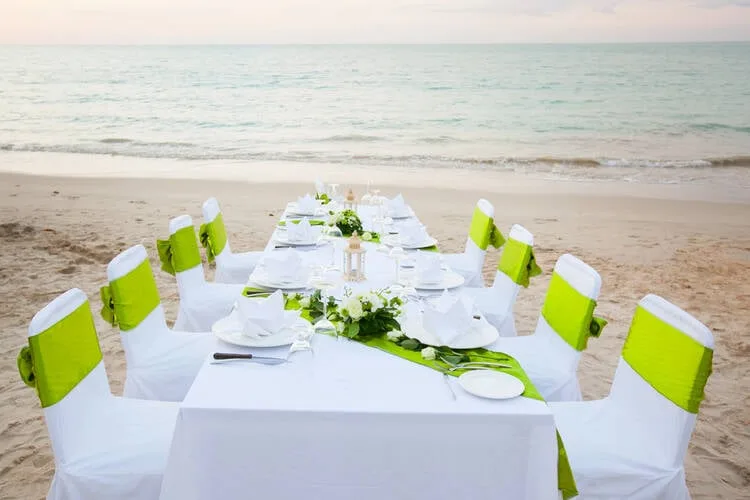 Food Truck Wedding Table Setting ideas Beachside