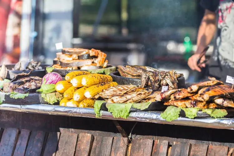 How to Start a Roadside BBQ Stand Business