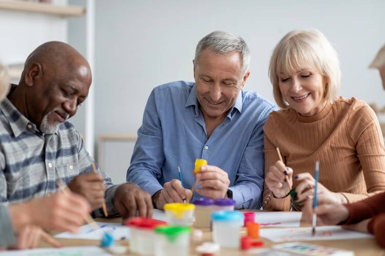 Activities and Games for Seniors in Assisted Living
