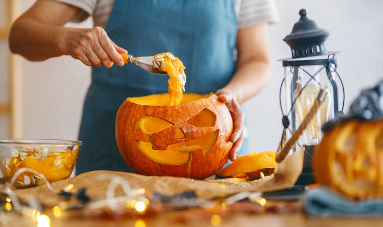 Halloween Craft ideas for Seniors in Assisted Living
