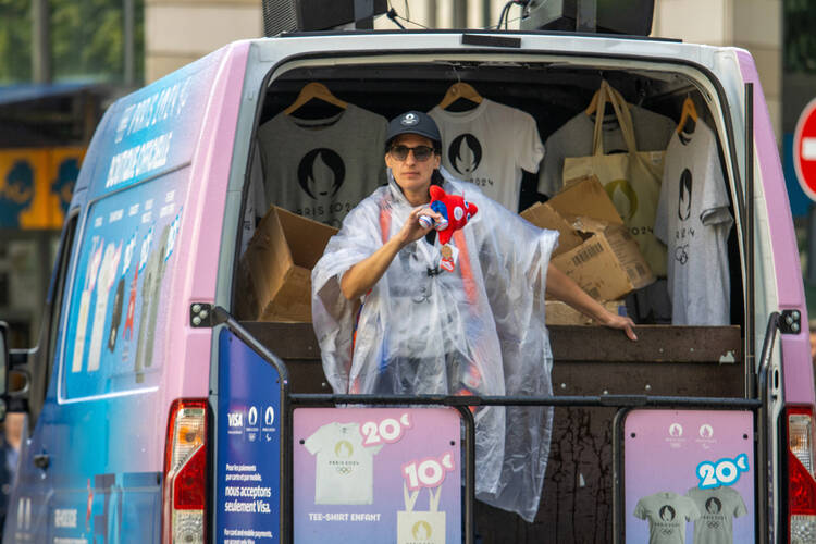 Box Truck to Boutique Conversion Design ideas