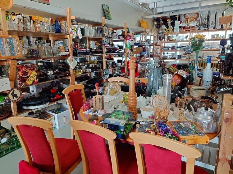 Thrift Store Trash-to-Treasure ideas