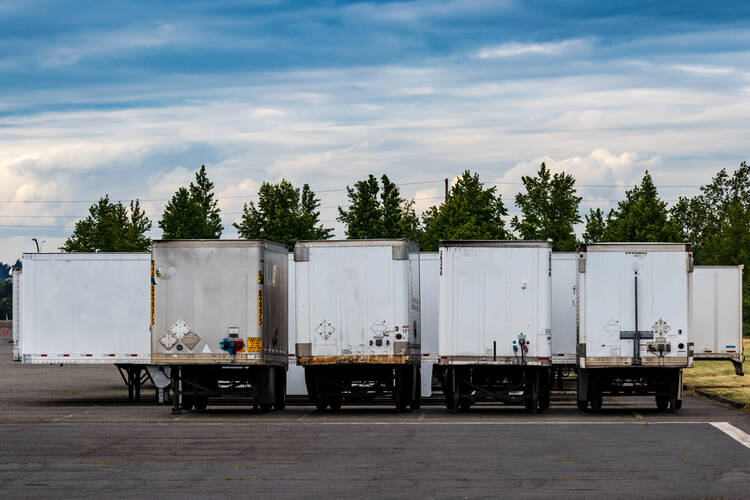 How to Start a Trailer Rental Business