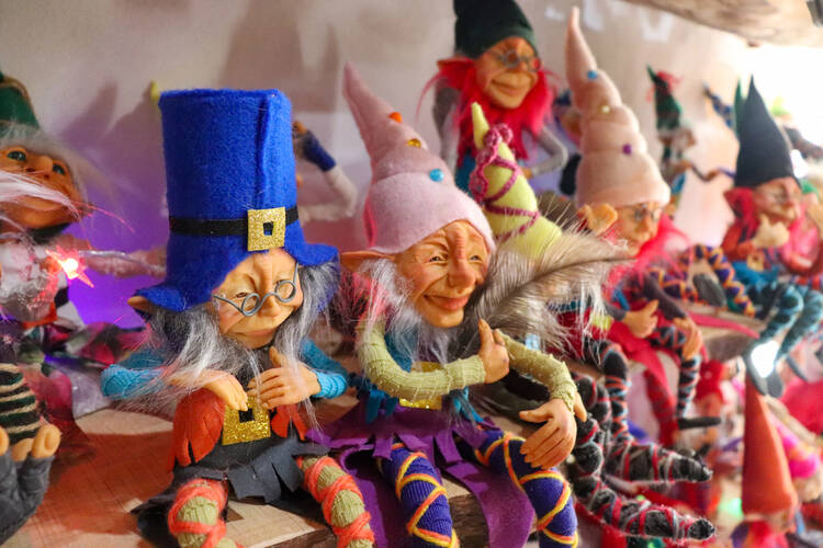 Elf-on-the-Shelf ideas for Nursing Home