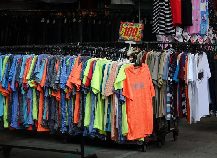T-Shirt Vendor Booth Display ideas